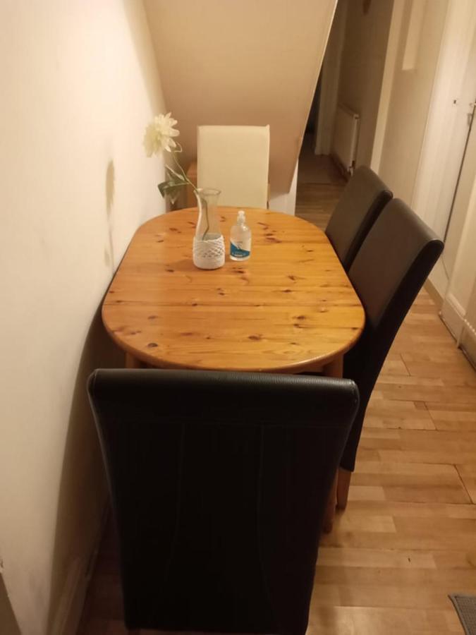Dach Apartments - Cozy 3 Bed Apartment In Hendon Edgware Exterior photo
