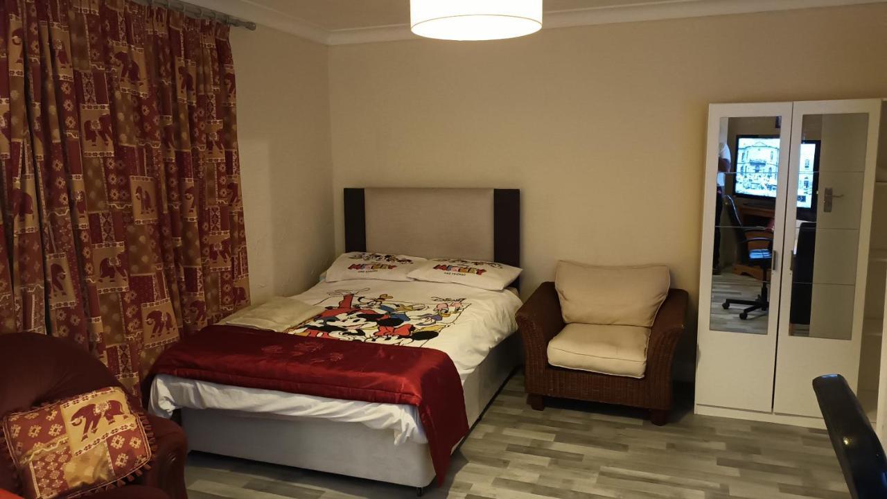 Dach Apartments - Cozy 3 Bed Apartment In Hendon Edgware Exterior photo